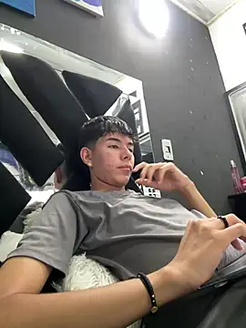 CAROLYNFOSTER online show from April 10, 12:38 am