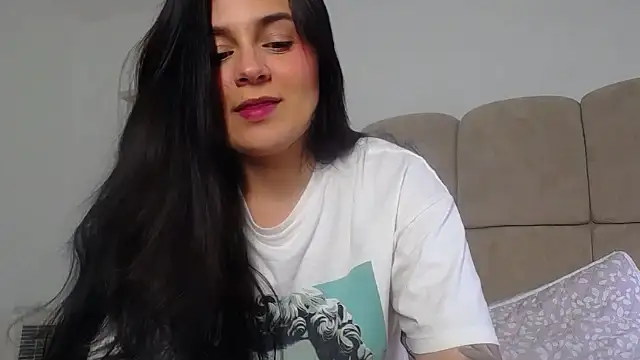 SofiaBanks  online show from April 13, 10:37 pm