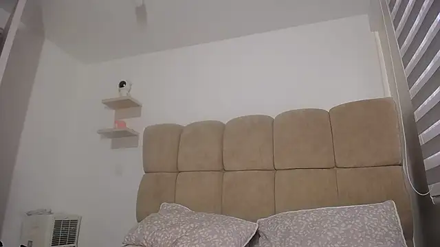 SofiaBanks  online show from April 14, 10:49 pm