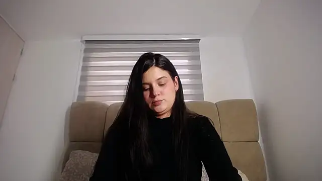 Snapshot of SofiaBanks_ chatting on June 1, 10:11 pm SofiaBanks online show from June 1, 10:11 pm