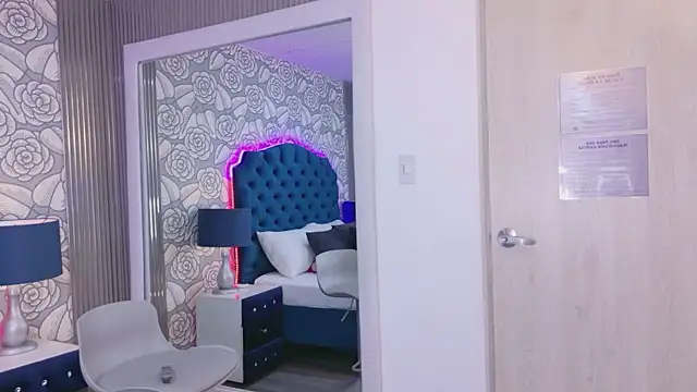 MarilynFoox online show from April 4, 1:30 pm