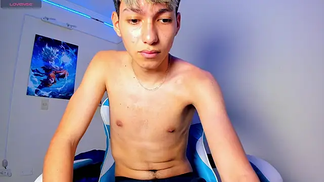 harry jonshon96 online show from April 8, 8:53 pm