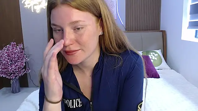 Carammelstorm online show from April 6, 3:15 am