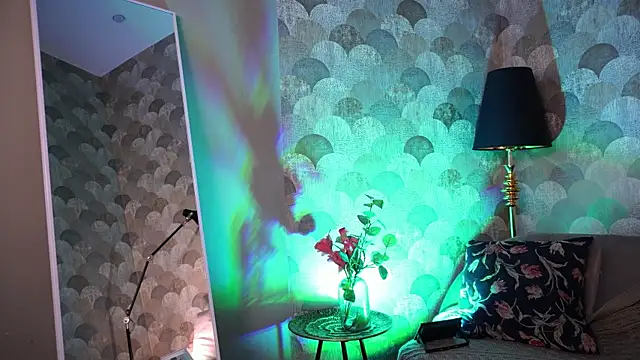 Frantease online show from April 18, 5:33 am