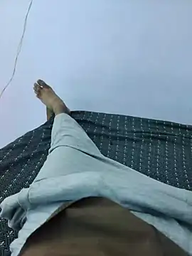 xmanraavan online show from April 4, 8:45 am