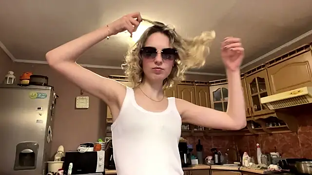 enchantedass online show from April 10, 5:17 pm