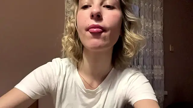 enchantedass online show from April 11, 5:28 pm