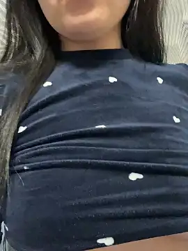 Velliaa online show from April 8, 8:09 pm