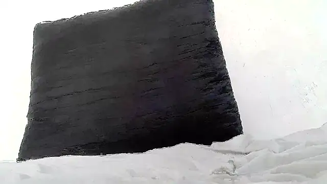 Anyiapink online show from April 10, 10:20 am