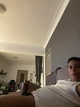 Snapshot of melreydelmambo chatting on May 2, 2:16 am melreydelmambo online show from May 2, 2:16 am