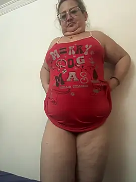 Martinacurvy  online show from April 6, 12:08 am