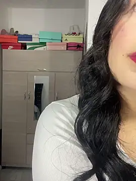 Cami olarte online show from April 16, 6:30 pm