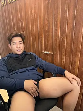 Snapshot of Titanryu chatting on June 2, 7:10 am Titanryu online show from June 2, 7:10 am