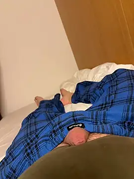 germanboy3 online show from April 4, 9:01 pm