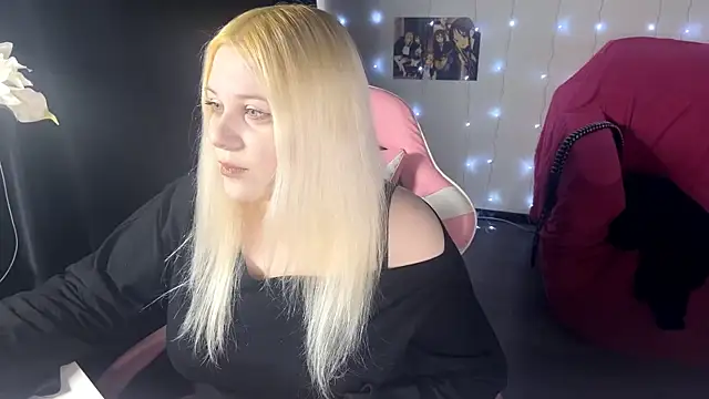 Tina Evanss online show from April 3, 6:44 am