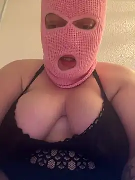 bella2399 online show from April 16, 9:50 pm