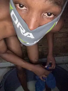 chinaeye012 online show from April 2, 3:20 pm