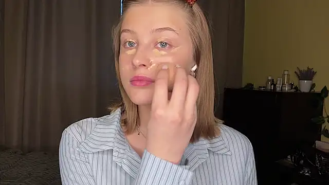 MercyShadows online show from April 3, 1:31 pm