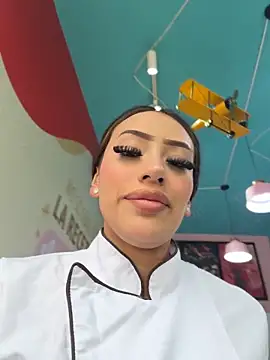 SUSYMIILS online show from April 23, 6:21 pm