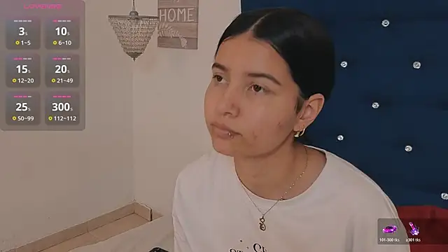 Morgansmithx online show from April 12, 3:39 pm