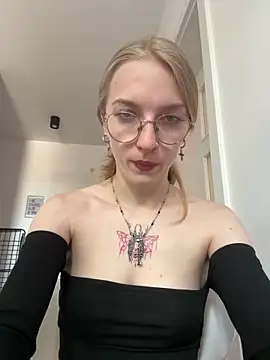 EvaEvis online show from June 19, 2:10 pm