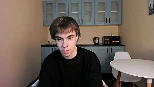 Snapshot of DaveBevy chatting on June 20, 7:38 pm DaveBevy online show from June 20, 7:38 pm