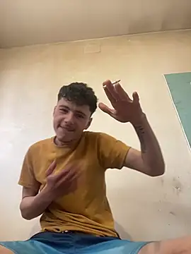 denysio69 online show from April 8, 9:20 am