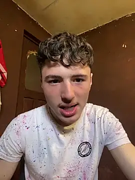 denysio69 online show from April 16, 9:43 am