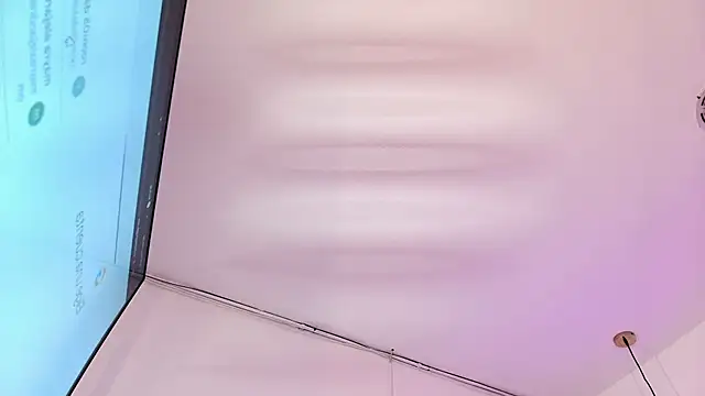 scarlett turner  online show from April 8, 1:11 pm