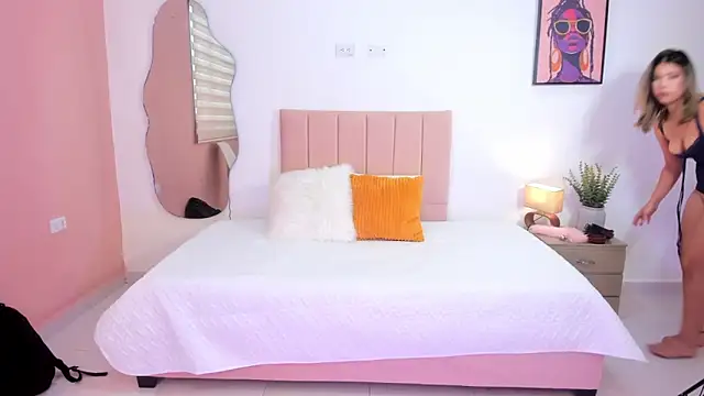 Nasthia  online show from April 18, 8:20 pm