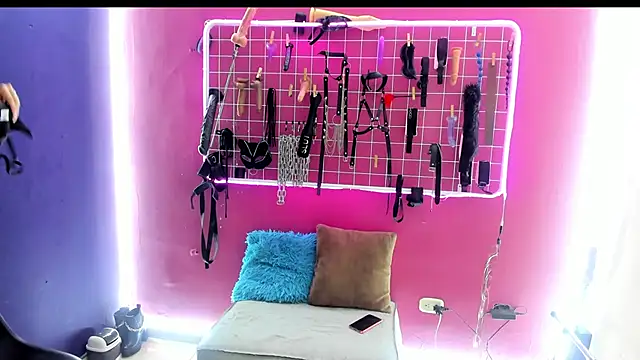 Mistress aurora bdsm online show from April 16, 7:25 pm