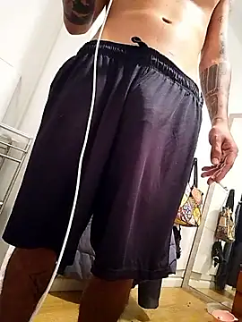 gruesoyde20cm online show from April 18, 8:42 pm