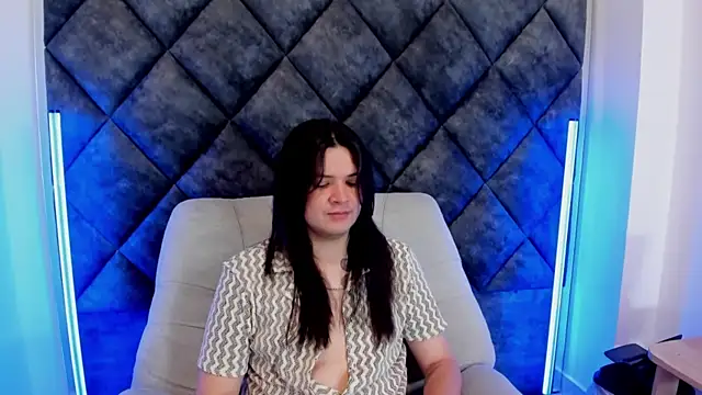 MatthewDavis  online show from April 11, 11:36 am