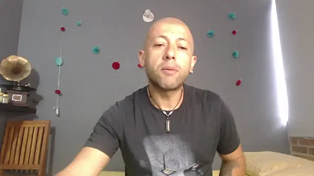  bonnie and clyde online show from May 30, 9:23 pm