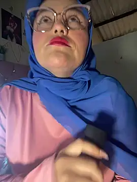Snapshot of Marian_fadel chatting on June 18, 1:37 pm Marian fadel online show from June 18, 1:37 pm