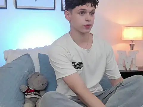 mykelcano online show from April 5, 6:27 pm