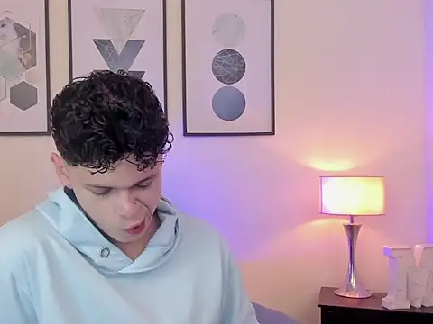 mykelcano online show from April 12, 8:47 pm