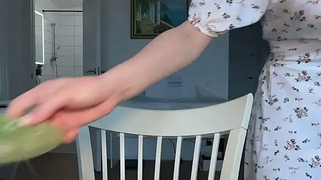 Amy Bronson online show from April 10, 12:21 pm