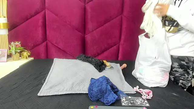 Snapshot of Lia_Nikol chatting on July 3, 11:16 am Lia Nikol online show from July 3, 11:16 am