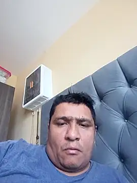 luis20212 online show from April 8, 4:40 pm