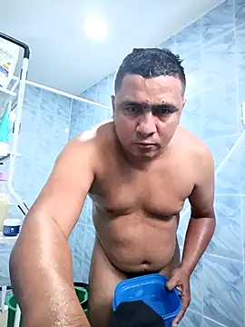 luis20212 online show from April 11, 10:25 pm