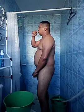 luis20212 online show from April 16, 9:26 pm