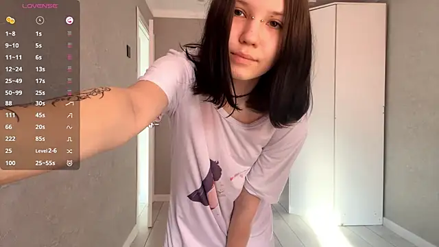 AmeliaMiotii online show from April 5, 10:12 am