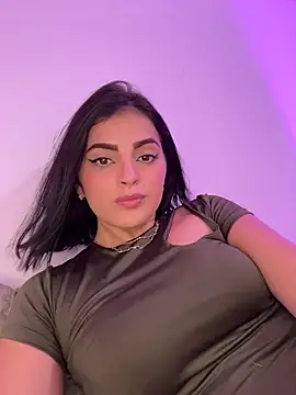 JessieAdams   online show from April 13, 8:36 pm