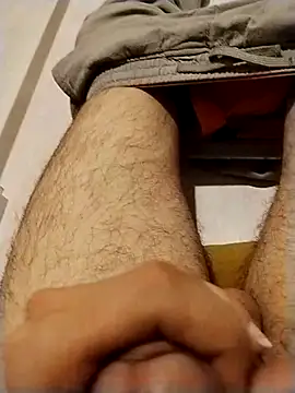 y2561 online show from April 8, 9:37 pm