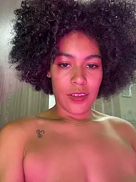 baddie delaylaa online show from April 15, 7:21 pm