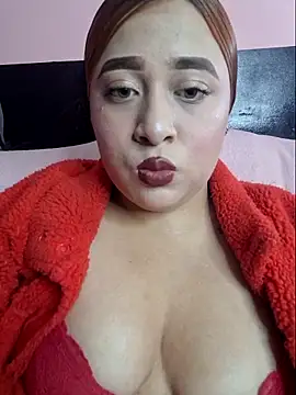 Snapshot of venuscopper chatting on May 3, 3:23 am venuscopper online show from May 3, 3:23 am