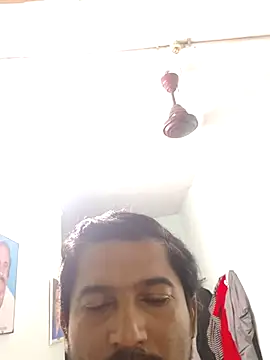 varun2184 online show from April 4, 6:05 pm