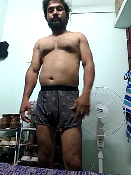 varun2184 online show from April 11, 6:01 pm