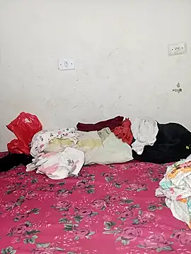 Crislover77 online show from April 8, 4:34 am